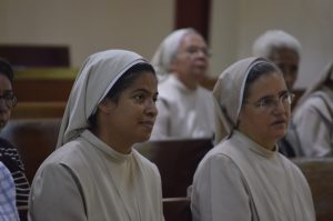 Votos perpetuos Kenia Escobar