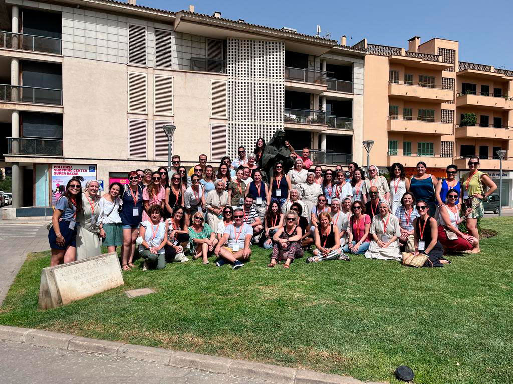 Encuentro-de-profesores-en-Mallorca-2022-Pureza-de-María