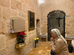 Visita-al Sepulcro-de-Casa-Madre-Pureza-de-Maria-2022