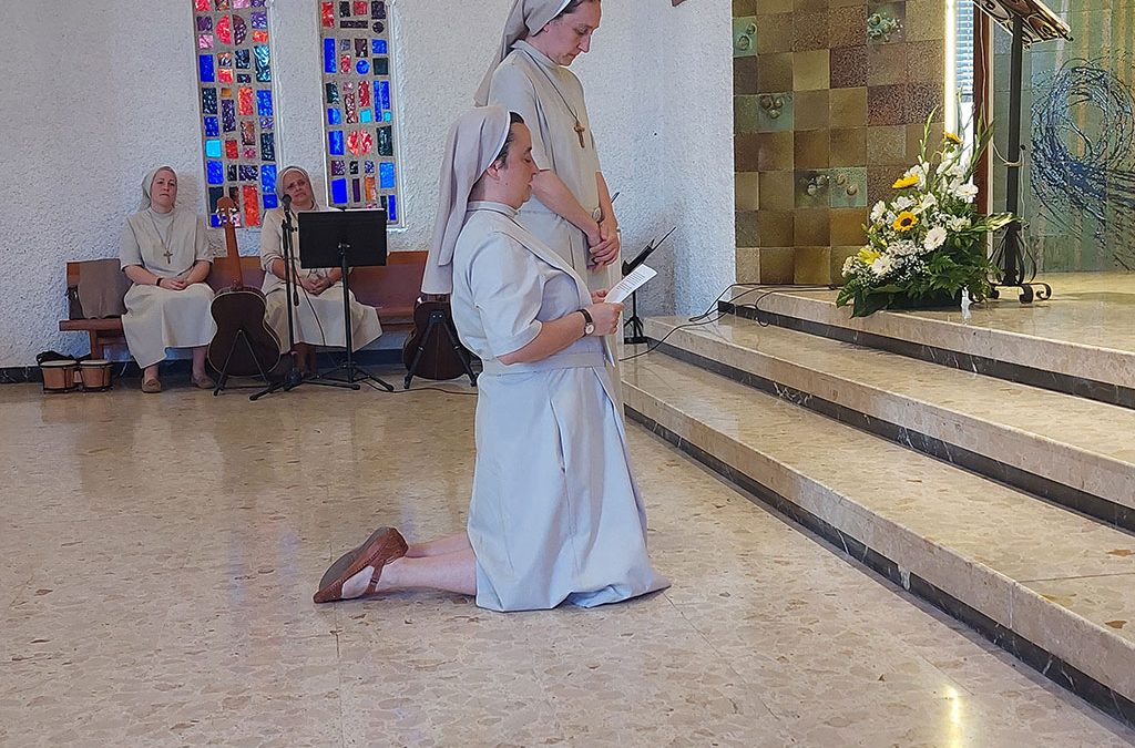 Teresa Macías celebra sus bodas de plata